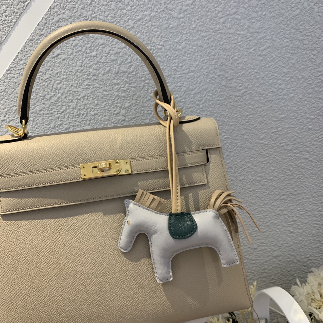 에르메스 켈리백25 엘리펀트그레이 금장 앱송